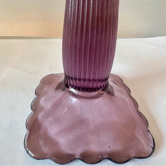 Vintage LE Smith Trellis Lavender Purple Square Pedestal Cake Plate Stand - Picture 4 of 15